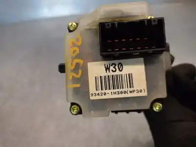 Pezzo di ricambio per auto di seconda mano comando pulito per kia cee´d 1.6 crdi cat riferimenti oem iam 934201h300  