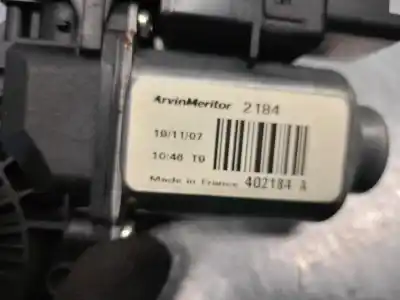 Pezzo di ricambio per auto di seconda mano motore alzacristalli anteriore destro per kia cee´d 1.6 crdi cat riferimenti oem iam 402184a  