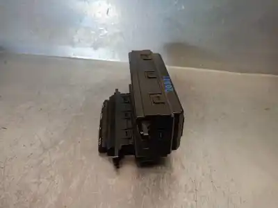 Second-hand car spare part multifunction display for kia cee´d 1.6 crdi cat oem iam references 957101h100  