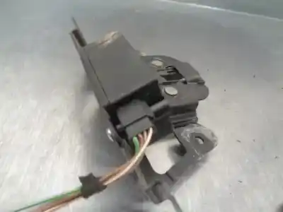 Second-hand car spare part trunk lock for bmw x3 (e83) 2.0 sd oem iam references 51247201561  