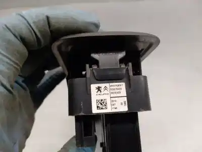 Peça sobressalente para automóvel em segunda mão botão / interruptor elevador vidro dianteiro esquerdo por citroen c3 ii (sc_) 1.4 hdi 70 (sc8hzc sc8hr0 sc8hp4) referências oem iam 96637530xt  