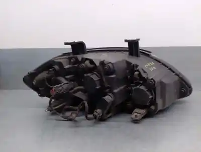 Second-hand car spare part left headlight for ssangyong rodius 2.7 turbodiesel cat oem iam references 8310121303  
