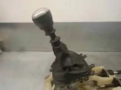 Pièce détachée automobile d'occasion levier pour kia cee´d 1.6 crdi cat références oem iam 437001h200  