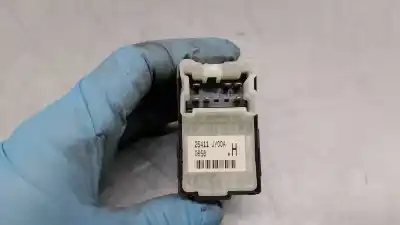 Peça sobressalente para automóvel em segunda mão botão / interruptor elevador vidro traseiro esquerdo por renault koleos 2.0 dci diesel fap referências oem iam 25411jy00a  