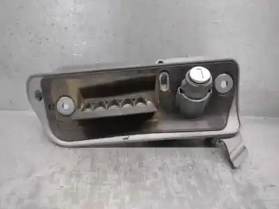 Second-hand car spare part tailgate back door handle for volkswagen caddy ka/kb (2c) 1.6 tdi oem iam references 2k0827565h