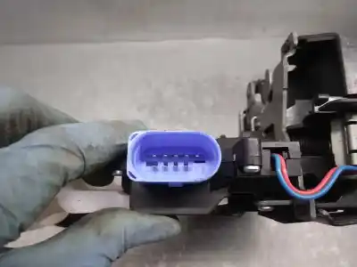 Second-hand car spare part left front door lock for volkswagen caddy ka/kb (2c) 1.6 tdi oem iam references 3d1837015as  