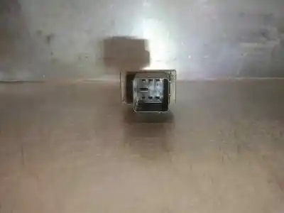 Second-hand car spare part glow plug for renault koleos 2.0 dci diesel fap oem iam references 9640469680a  