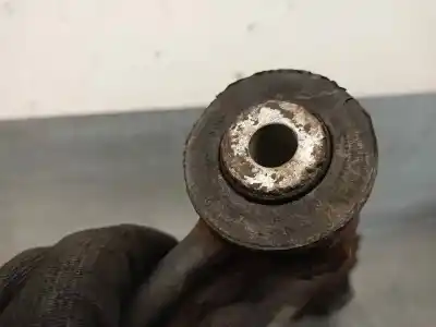 Pezzo di ricambio per auto di seconda mano braccio sospensione inferiore anteriore destro per opel corsa d 1.3 16v cdti riferimenti oem iam 5352038  