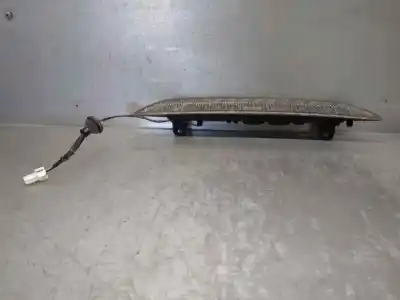 Pezzo di ricambio per auto di seconda mano luce freno centrale per mitsubishi outlander (cw0) 2.0 di-d cat riferimenti oem iam 8334a008  