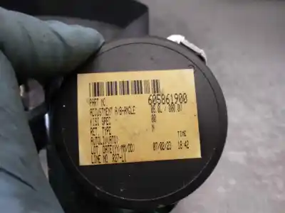 Автозапчасти б/у задний правый ремень безопасности за mitsubishi outlander (cw0) 2.0 di-d cat ссылки oem iam 605861900  3ra fila