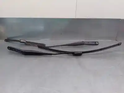 Peça sobressalente para automóvel em segunda mão Haste De Escova Dianteiro Direito por FORD FIESTA VI (CB1, CCN) 1.25 Referências OEM IAM 8A6117526AE  8A6117526BF