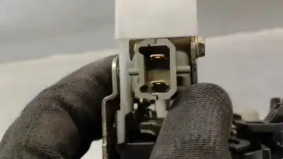 Second-hand car spare part left front door lock for renault megane i scenic (ja0) 1.9 dti diesel cat oem iam references 7700434604  