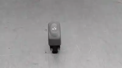 Peça sobressalente para automóvel em segunda mão Botão / Interruptor Elevador Vidro Dianteiro Direito por RENAULT TWINGO (CO6) 1.2 (C066/67/68) 58 CV / 43 KW Referências OEM IAM 7700838097  
