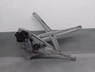 Pièce détachée automobile d'occasion léve glace avant droit pour renault twingo (co6) 1.2 (c066/67/68) 58 cv / 43 kw références oem iam 7700830597  