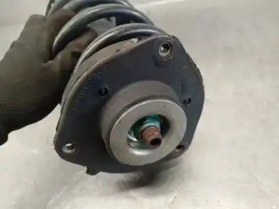 Автозапчастина б/у передній правий амортизатор для volkswagen jetta (1k2) 2.0 tdi посилання на oem iam 1t0413031g  824904002561