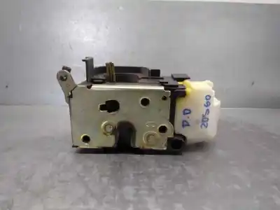 Peça sobressalente para automóvel em segunda mão Fechadura Da Porta Dianteira Direita por FIAT PUNTO BERLINA (188) 1.2 16V ELX Referências OEM IAM 46535997  