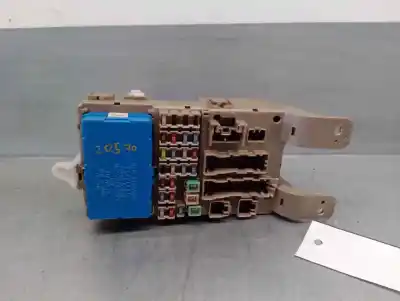 Second-hand car spare part fuse box unit for toyota corolla (_e12_) 1.4 d (nde120_) oem iam references 8264102040  mb2323008521