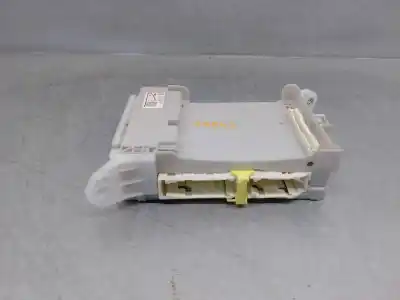 Gebrauchtes Autoersatzteil RELAIS SICHERUNGSKASTEN Multifunktionsrelais zum TOYOTA LAND CRUISER (J15)  OEM-IAM-Referenzen 8273060180  