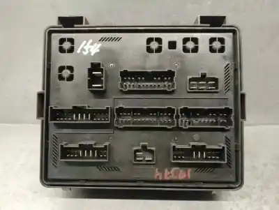 Second-hand car spare part fuse box unit for ssangyong rexton 2.7 turbodiesel cat oem iam references 8231008630