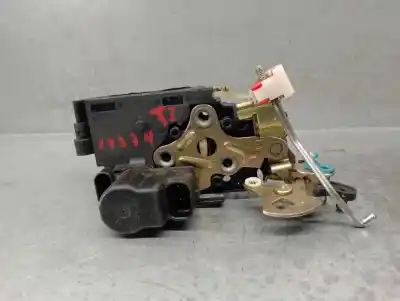 Second-hand car spare part rear left door lock for ssangyong rexton 2.7 turbodiesel cat oem iam references 7131008002