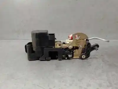 Second-hand car spare part rear left door lock for ssangyong rexton 2.7 turbodiesel cat oem iam references 7131008002  