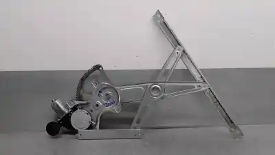 Second-hand car spare part passenger side right window regulator for toyota yaris 1.0 cat oem iam references 698100d300