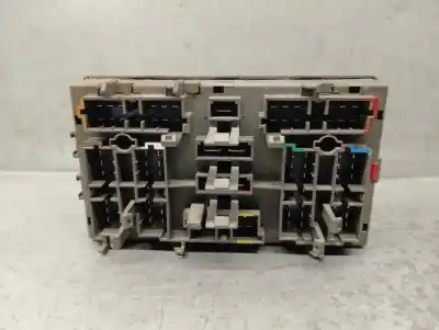 Second-hand car spare part fuse box unit for fiat scudo (222) 1.9 td / 2.0 jtd el furg. oem iam references 9631527980  