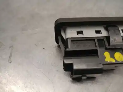 Pièce détachée automobile d'occasion poignée extérieure de coffre / hayon pour citroen c4 grand picasso i (ua_) 2.0 hdi 150 références oem iam 9675028380  9675028380