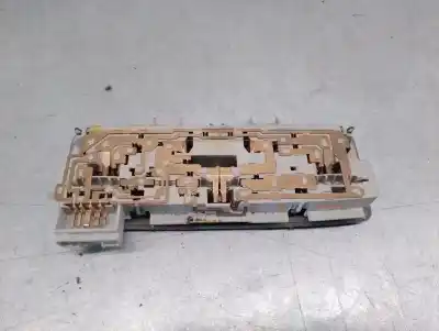 Second-hand car spare part interior light for renault scenic rx4 (ja0) 1.9 dci salomon oem iam references 8200113025  
