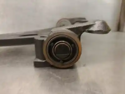 Peça sobressalente para automóvel em segunda mão braço de suspensão inferior dianteiro direito por citroen c8 2.0 hdi premier referências oem iam 3521t2  3521t2