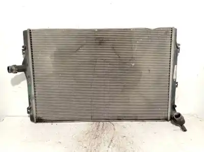 İkinci el araba yedek parçası Su Radyatörü için VOLKSWAGEN PASSAT BERLINA (3C2) 2.0 TDI OEM IAM referansları 3C0121253K  