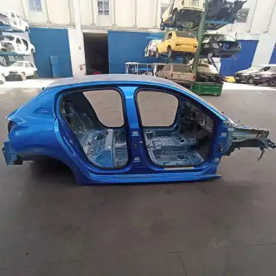 Автозапчастина б/у право задне крило (різ) для peugeot 208 ii (ub_, up_, uw_, uj_) 1.2 puretech 100 посилання на oem iam 1646180280  