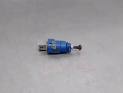 Peça sobressalente para automóvel em segunda mão Trocar por RENAULT CLIO III 1.5 dCi Diesel CAT Referências OEM IAM 8200276359  