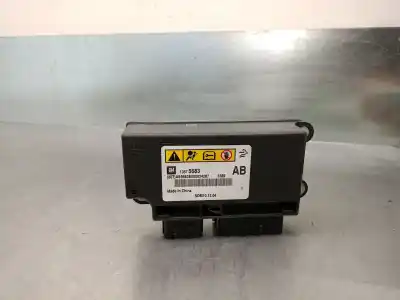 Gebrauchtes Autoersatzteil Steuergerät Airbag zum OPEL ASTRA J (P10) 1.7 CDTI (68) OEM-IAM-Referenzen 13575683 3389AB 