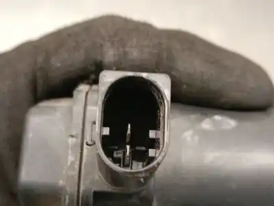 Автозапчастина б/у задній лівий гальмівний супорт для peugeot 208 ii (ub_, up_, uw_, uj_) 1.2 puretech 100 посилання на oem iam 9842295280  1672362480