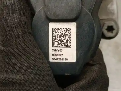 Автозапчасти б/у задний правый тормозной суппорт за peugeot 208 ii (ub_, up_, uw_, uj_) 1.2 puretech 100 ссылки oem iam 9842295180  1672362580