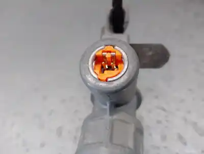 Автозапчастина б/у правий натяжач подушки безпеки для renault megane ii (bm0/1_, cm0/1_) 1.5 dci (bm02, bm13, bm2a, cm02, cm13) посилання на oem iam 8200548994  8200548994