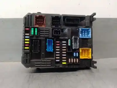 Автозапчасти б/у блок реле/предохранителей за peugeot 208 ii (ub_, up_, uw_, uj_) 1.2 puretech 100 ссылки oem iam 9832881080