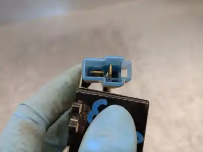 Second-hand car spare part relay for mitsubishi montero (v80/v90) 3.2 di-d intense oem iam references mb649187  mb649187