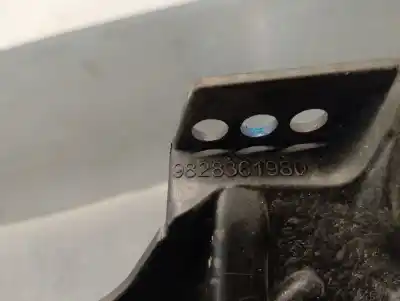 Автозапчастина б/у передні молдинги для peugeot 208 ii (ub_, up_, uw_, uj_) 1.2 puretech 100 посилання на oem iam 9828361980  