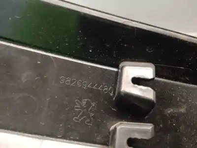 Автозапчастина б/у зовнішня ручка ворот для peugeot 208 ii (ub_, up_, uw_, uj_) 1.2 puretech 100 посилання на oem iam 9826944480  9826944480