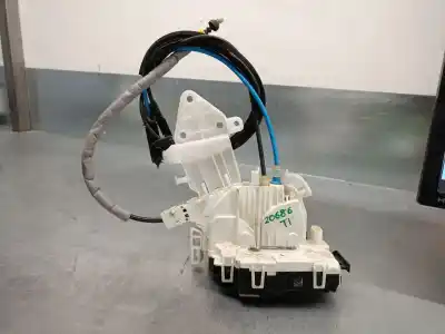 Second-hand car spare part REAR LEFT DOOR LOCK for MERCEDES-BENZ CLASE E (W212) LIM.  OEM IAM references A2047302735 A0997300135 A2047302735