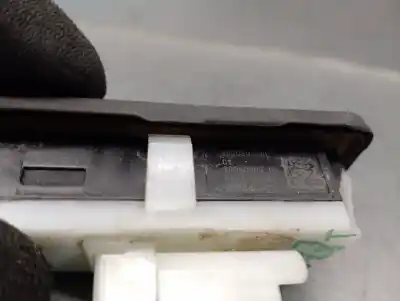 Автозапчастина б/у зовнішня ручка ворот для peugeot 208 ii (ub_, up_, uw_, uj_) 1.2 puretech 100 посилання на oem iam 9820395580  