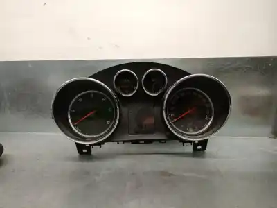 Pièce détachée automobile d'occasion Compteur De Vitesse Tableau De Bord pour OPEL ASTRA J (P10) 1.7 CDTI (68) Références OEM IAM 13328264  1256664