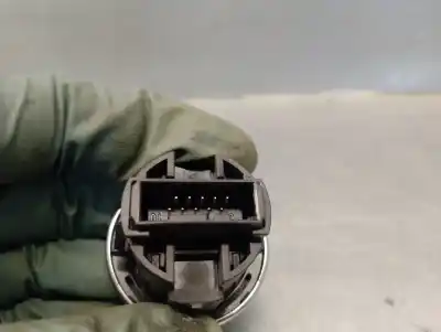 Second-hand car spare part start/stop button for bmw 3 descapotable (e93) 320 i oem iam references 697327606 10862510 