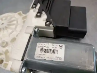 Автозапчасти б/у мотор заднего левого стекла за volkswagen passat b6 variant (3c5) 2.0 tdi 16v ссылки oem iam 3c9959703  3c9959703a