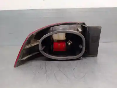 Second-hand car spare part right tailgate light for renault laguna ii (bg0) 1.9 dci diesel cat oem iam references 8200002474  8200002474 Second-hand car spare part right tailgate light for renault laguna ii (bg0) 1.9 dci diesel cat oem iam references 8200002474  8200002474