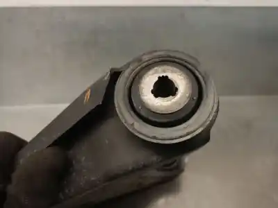 Автозапчастина б/у передній правий нижний рычаг підвіски для renault twingo ii (cn0_) 1.5 dci 75 посилання на oem iam 8200942396  8200942396