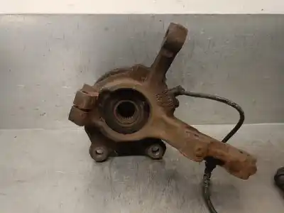 Автозапчастина б/у передній лівий культ для RENAULT TWINGO II (CN0_) 1.5 DCI 75 Посилання на OEM IAM 8200663590  8200663590