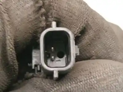 Автозапчасти б/у передняя правая кулачка за renault twingo ii (cn0_) 1.5 dci 75 ссылки oem iam 8200663593  8200663593